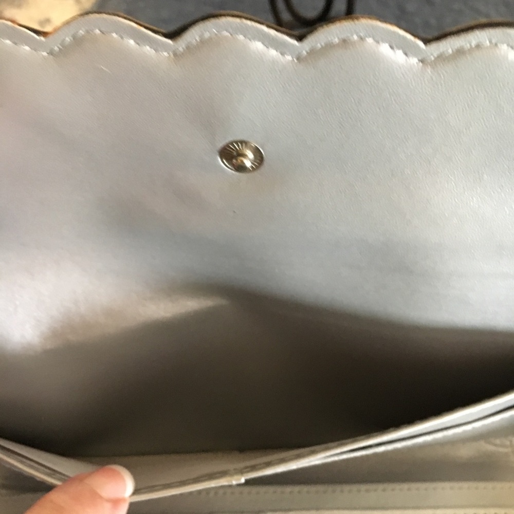 Clutch - Picture 6 of 8